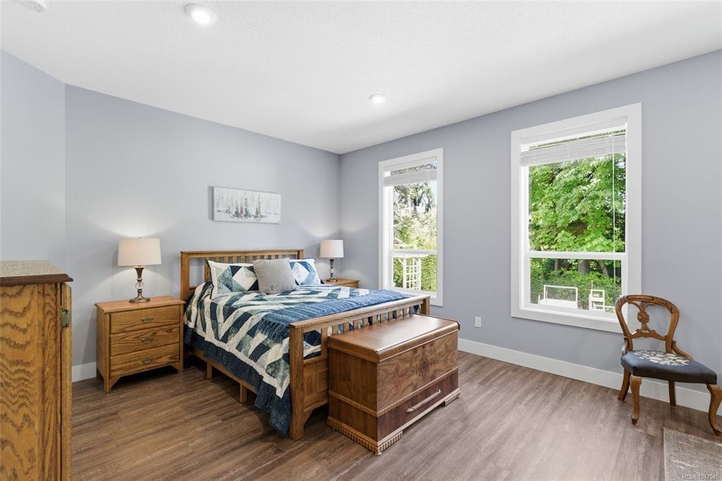 3831 Creekside Drive - 5