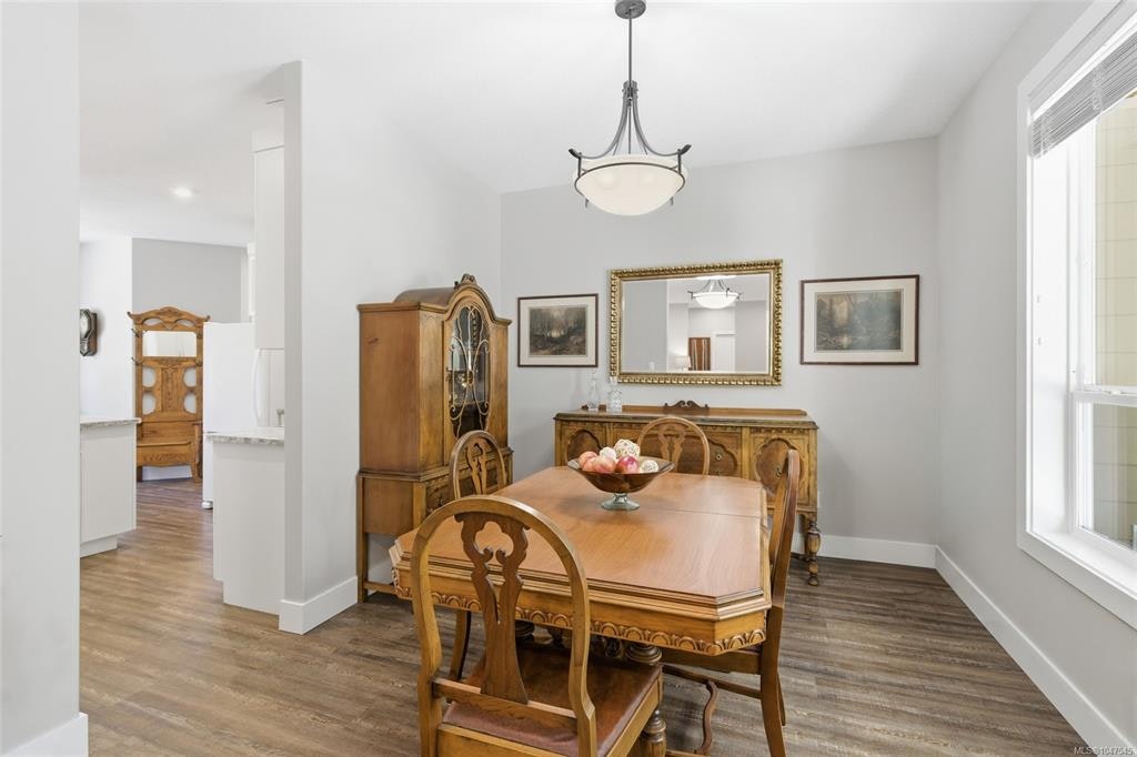 3831 Creekside Drive - 4