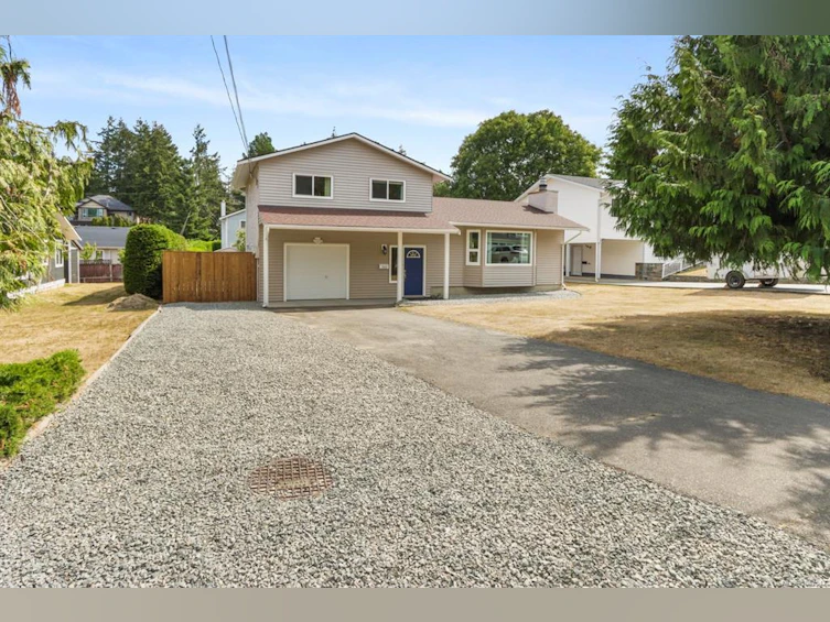 3500 Falcon Drive, Nanaimo, BC, V9T 4G8