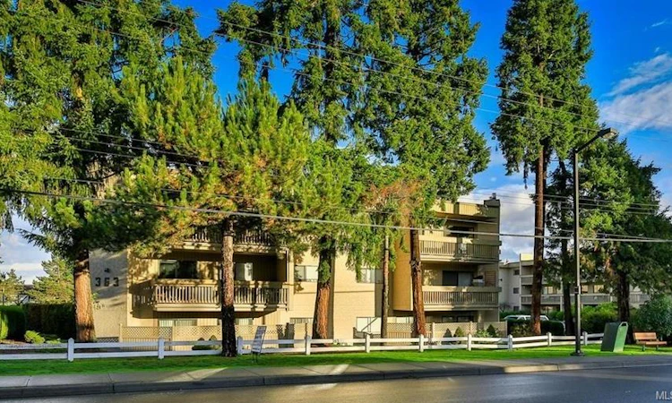 107-363 Morison Avenue