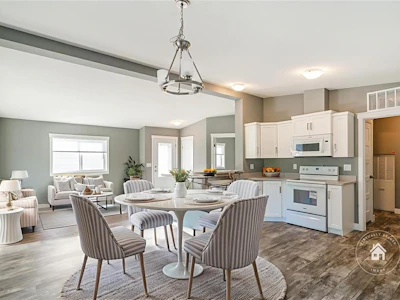 138-6325 Metral Drive - 2
