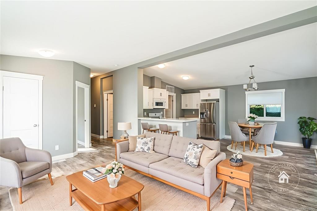 138-6325 Metral Drive - 3