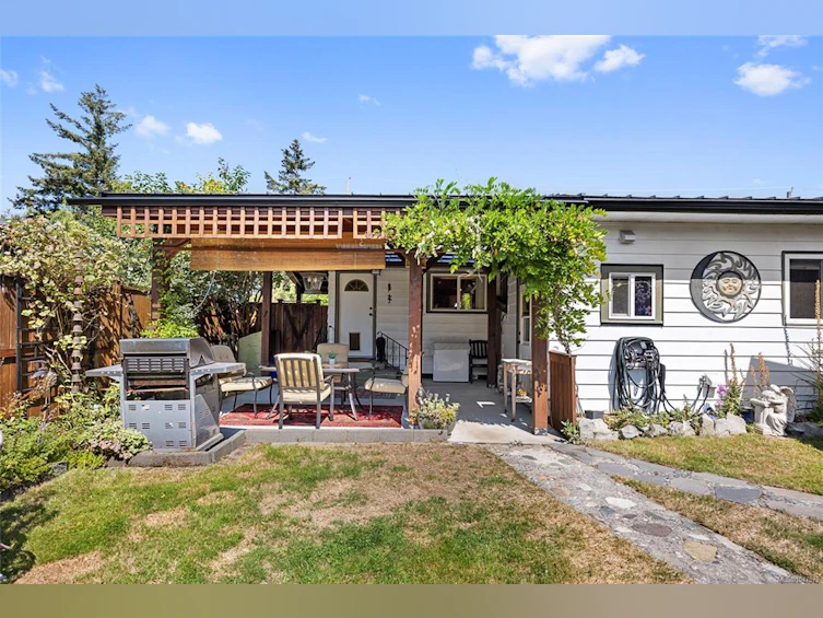 1755 Lewis Avenue, Courtenay, BC, V9N 2Z1 - 23