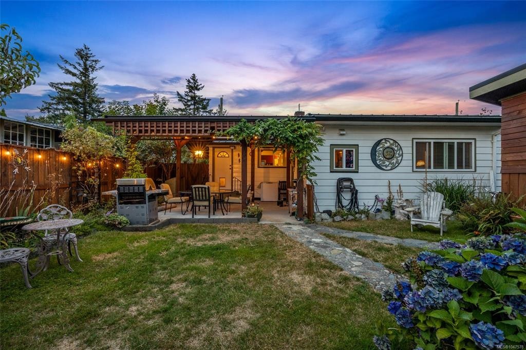 1755 Lewis Avenue, Courtenay, BC, V9N 2Z1 - 6