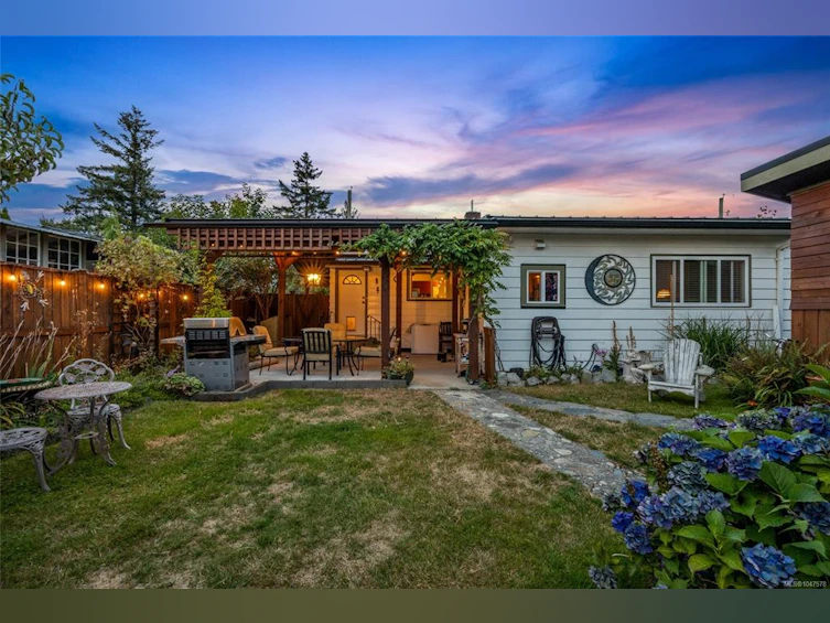 1755 Lewis Avenue, Courtenay, BC, V9N 2Z1 - 6