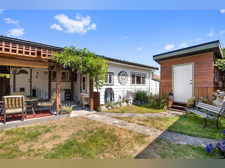 1755 Lewis Avenue, Courtenay, BC, V9N 2Z1 - 24