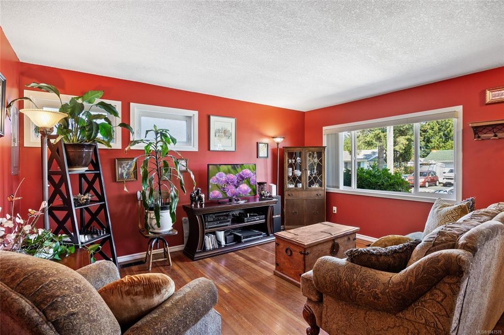1755 Lewis Avenue, Courtenay, BC, V9N 2Z1 - 9