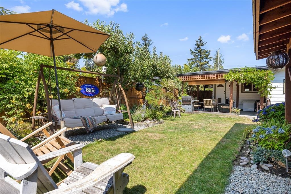 1755 Lewis Avenue, Courtenay, BC, V9N 2Z1 - 27