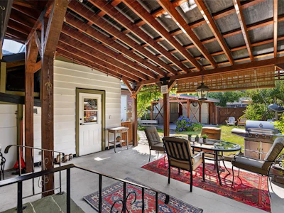 1755 Lewis Avenue - 4