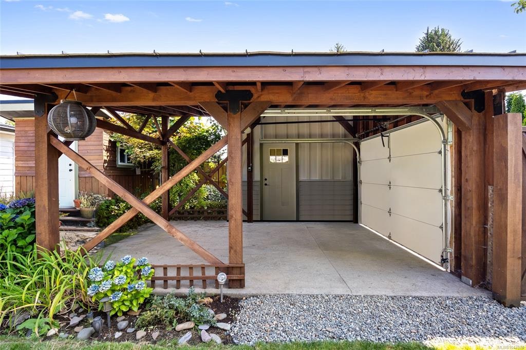 1755 Lewis Avenue - 5
