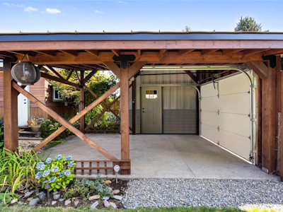 1755 Lewis Avenue - 5