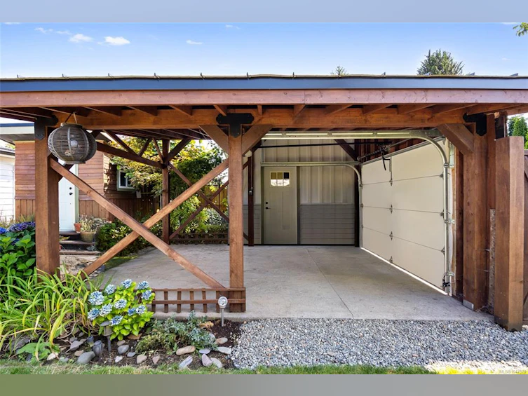 1755 Lewis Avenue, Courtenay, BC, V9N 2Z1 - 5