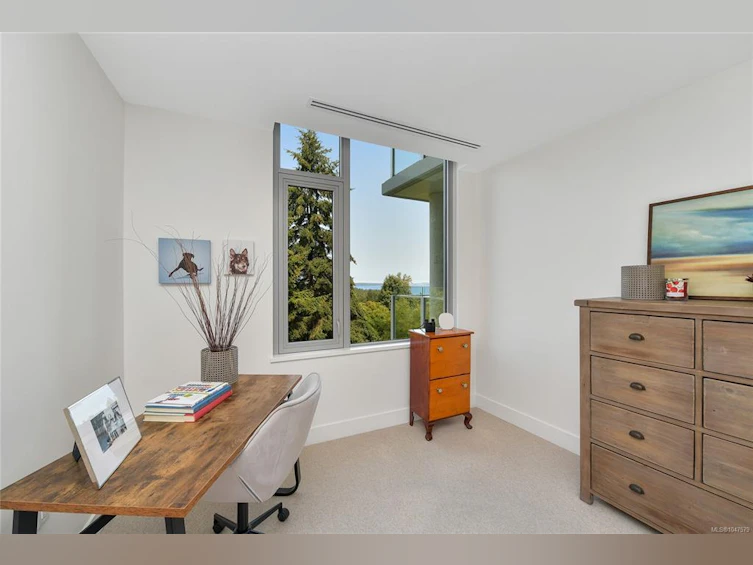 202-5388 Hill Rise Terrace, Saanich, BC, V8Y 3K2 - 37
