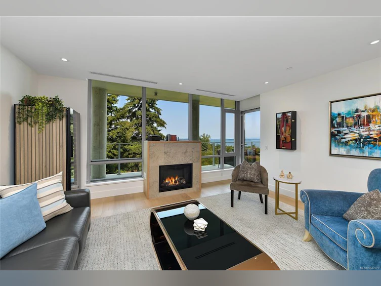 202-5388 Hill Rise Terrace, Saanich, BC, V8Y 3K2 - 8