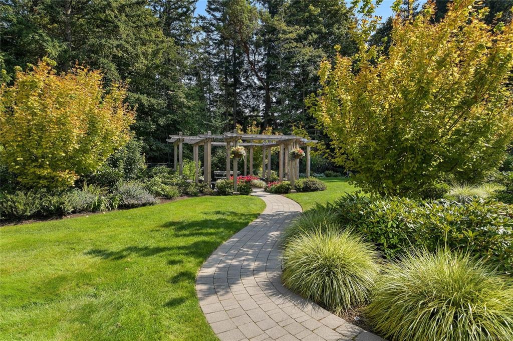 202-5388 Hill Rise Terrace, Saanich, BC, V8Y 3K2 - 66