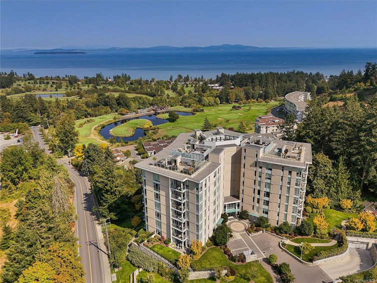 202-5388 Hill Rise Terrace, Saanich, BC, V8Y 3K2 - 55