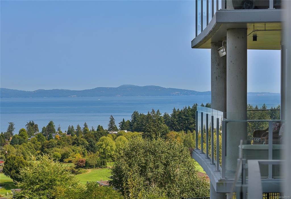 202-5388 Hill Rise Terrace, Saanich, BC, V8Y 3K2 - 53