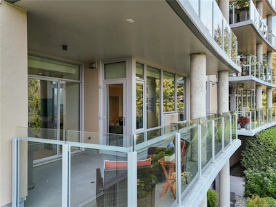 202-5388 Hill Rise Terrace - 3