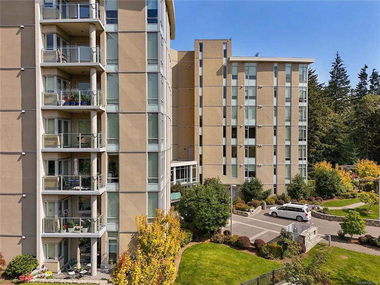 202-5388 Hill Rise Terrace, Saanich, BC, V8Y 3K2 - 62