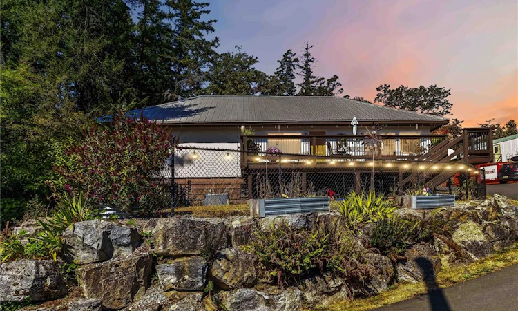 284 Prospect Lake Road