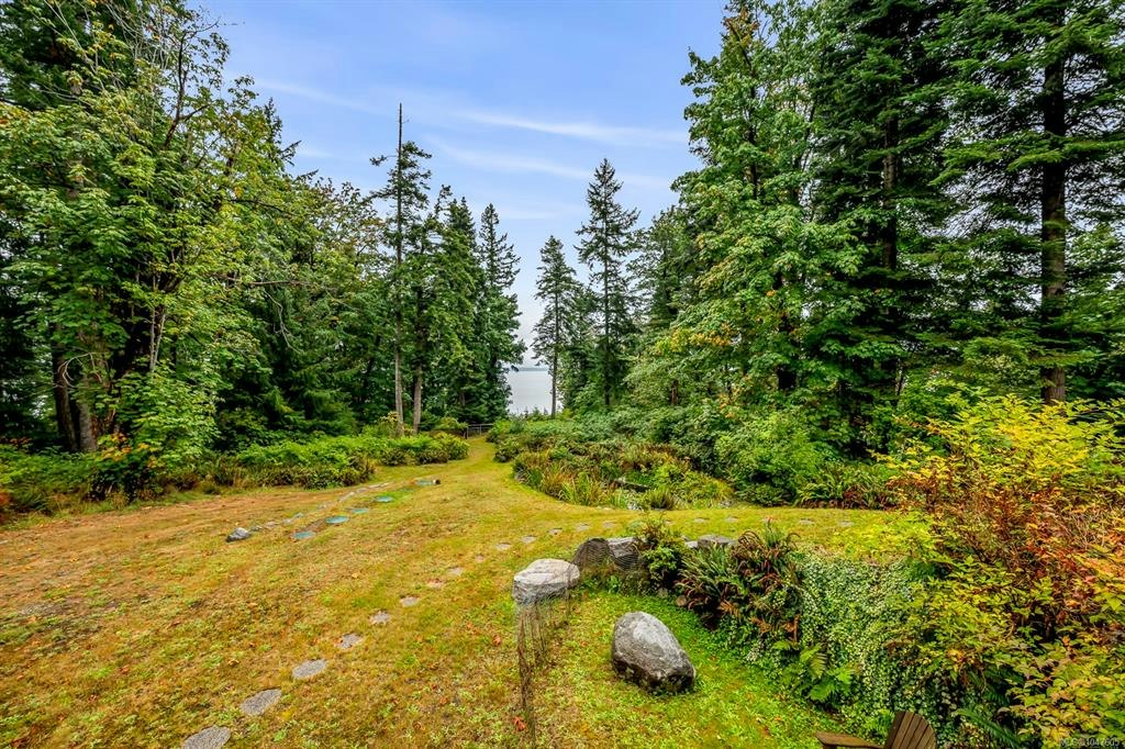 652 Fox Road, Quadra Island, BC, V0P 1N0 - 73