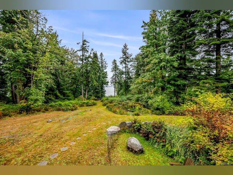652 Fox Road, Quadra Island, BC, V0P 1N0 - 73