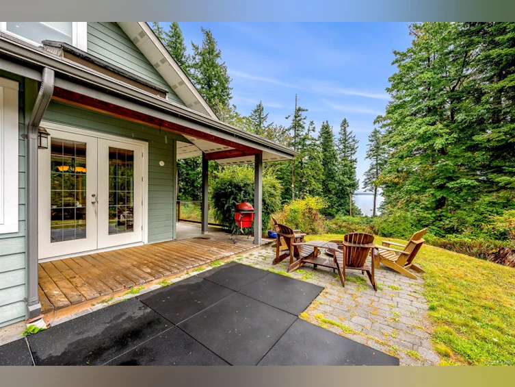 652 Fox Road, Quadra Island, BC, V0P 1N0 - 88