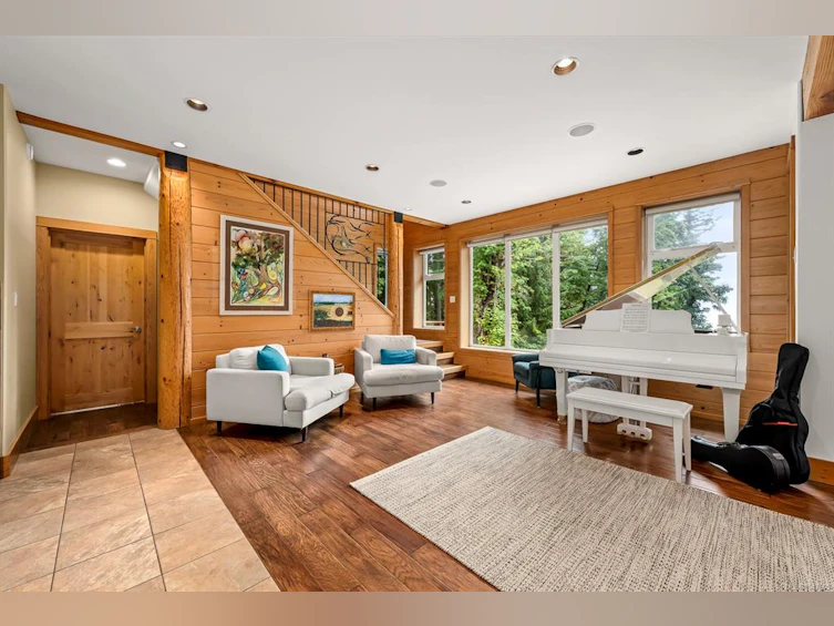 652 Fox Road, Quadra Island, BC, V0P 1N0 - 4