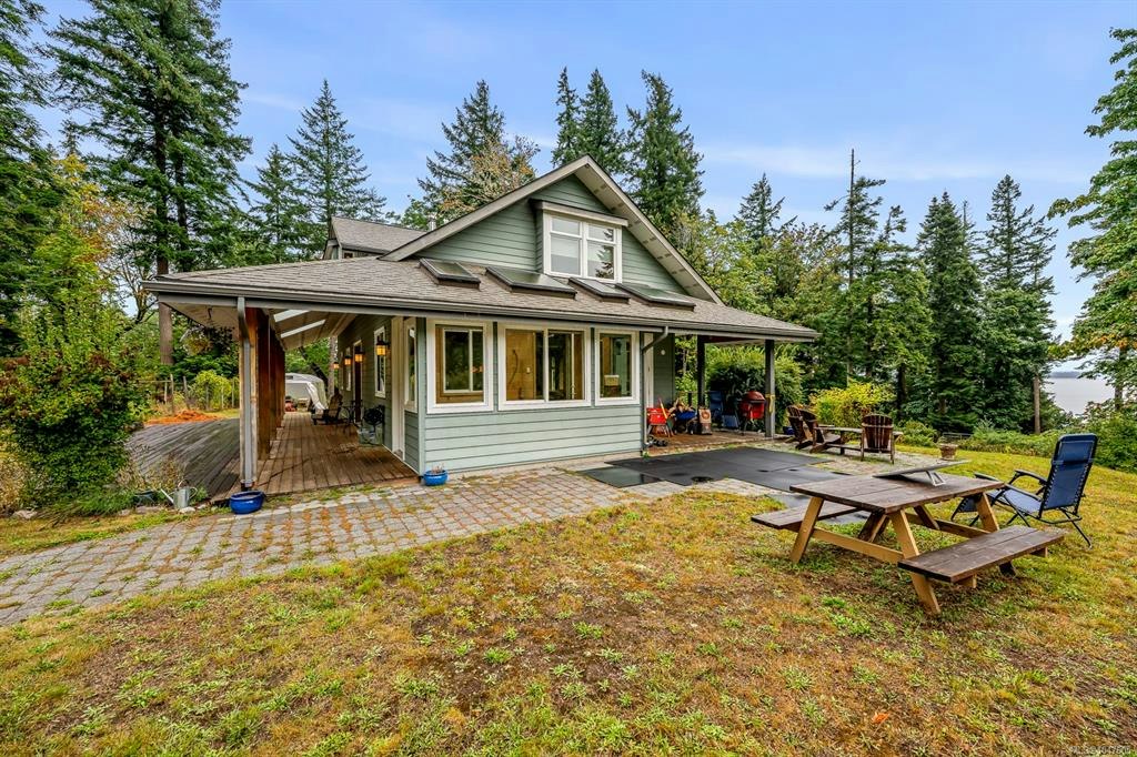 652 Fox Road, Quadra Island, BC, V0P 1N0 - 71