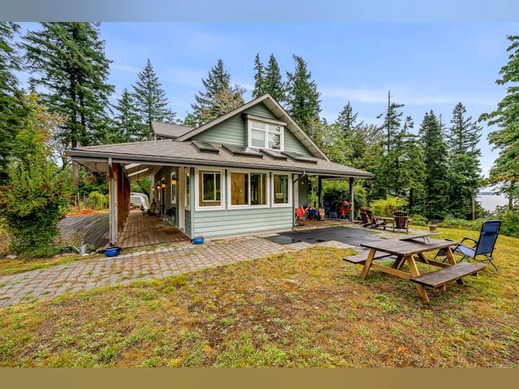 652 Fox Road, Quadra Island, BC, V0P 1N0 - 71
