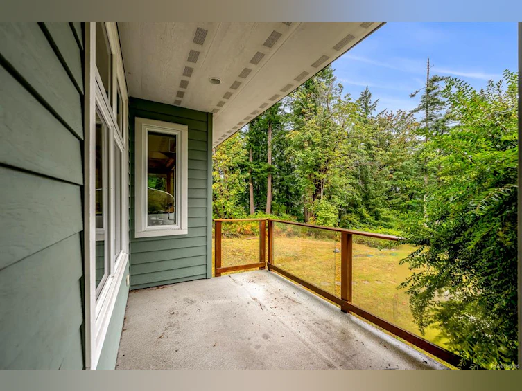 652 Fox Road, Quadra Island, BC, V0P 1N0 - 89