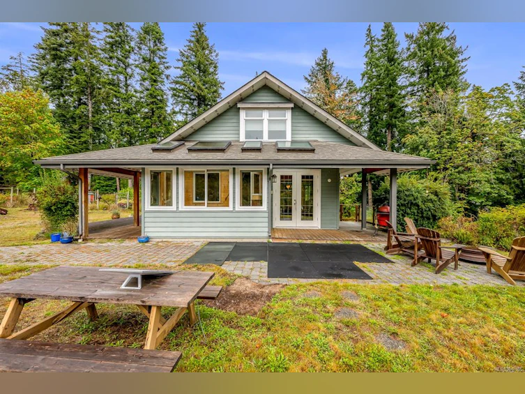 652 Fox Road, Quadra Island, BC, V0P 1N0 - 91
