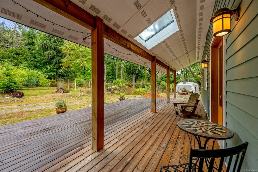 652 Fox Road, Quadra Island, BC, V0P 1N0 - 70