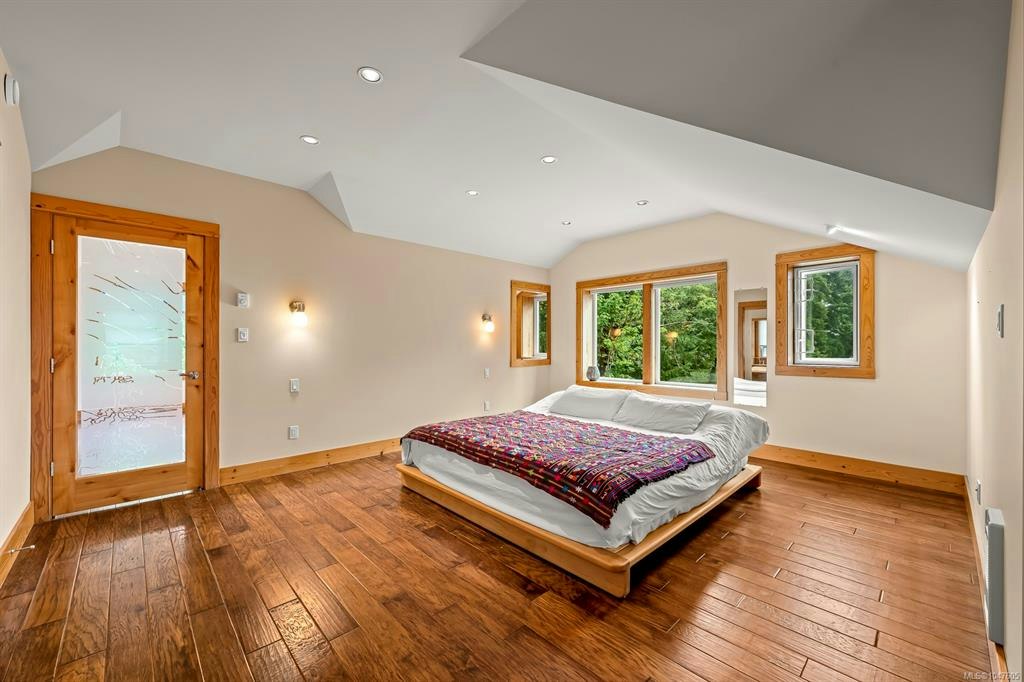 652 Fox Road, Quadra Island, BC, V0P 1N0 - 25