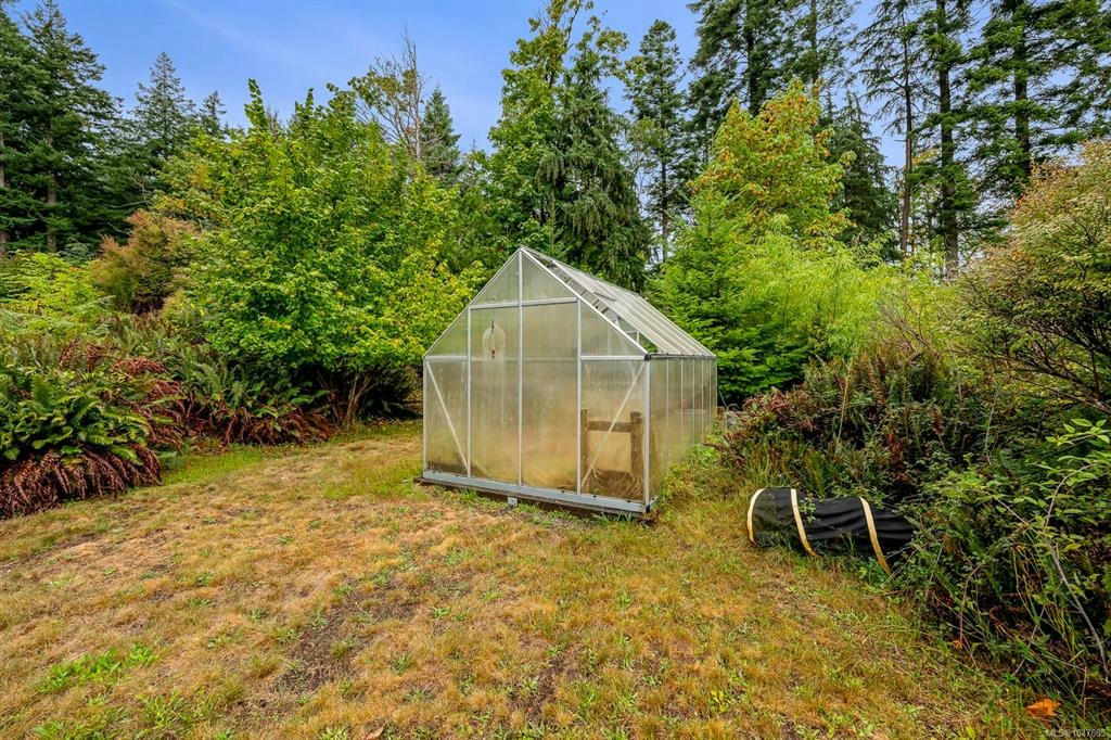 652 Fox Road, Quadra Island, BC, V0P 1N0 - 56