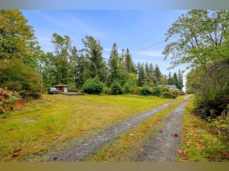 652 Fox Road, Quadra Island, BC, V0P 1N0 - 49