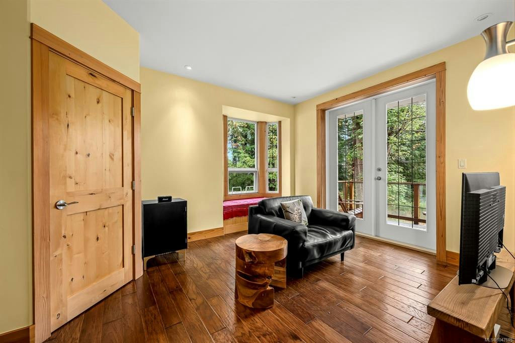 652 Fox Road, Quadra Island, BC, V0P 1N0 - 34
