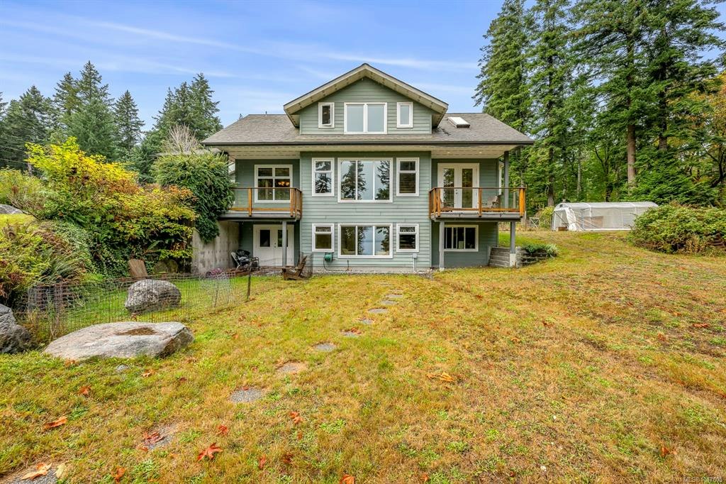652 Fox Road, Quadra Island, BC, V0P 1N0