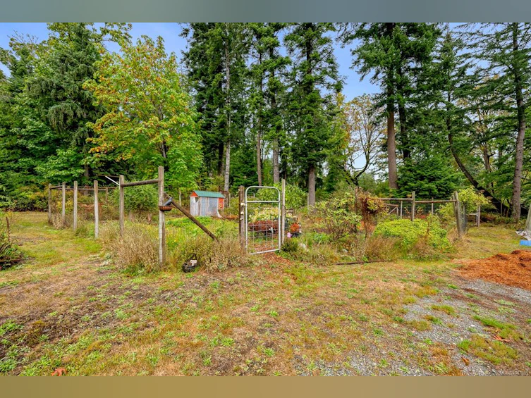 652 Fox Road, Quadra Island, BC, V0P 1N0 - 61