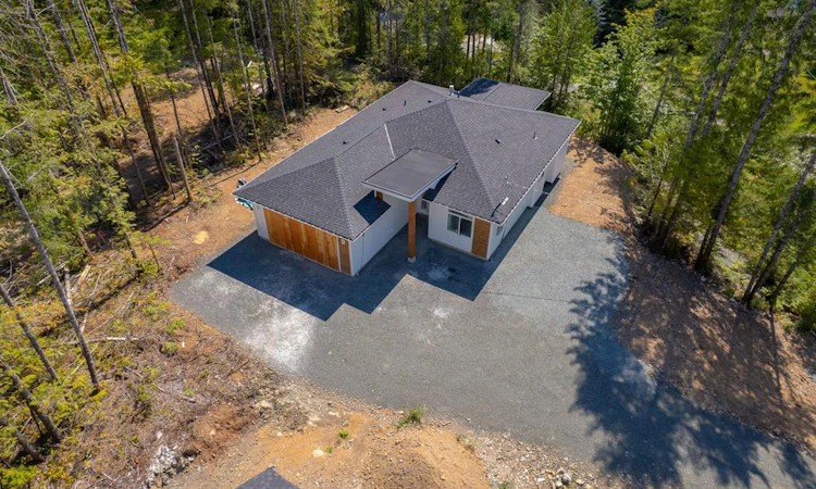 8423 Sander Drive
