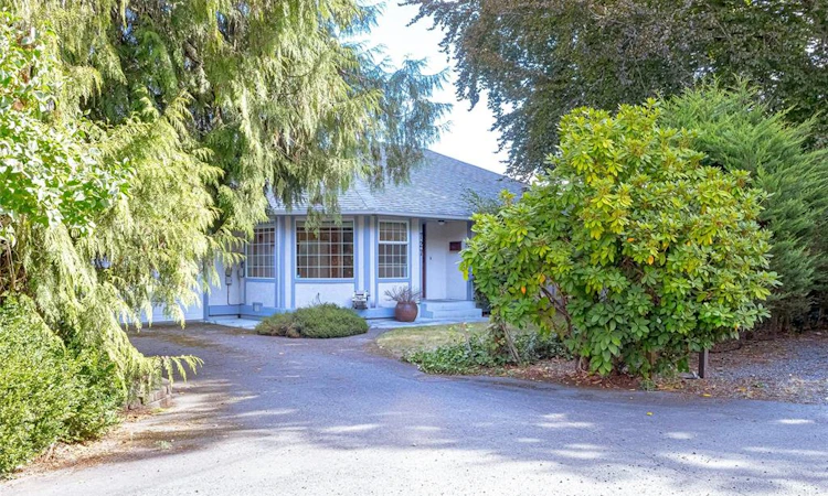 727 Park Place