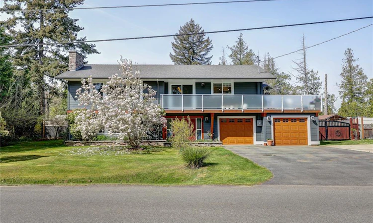 853 Glenhale Crescent