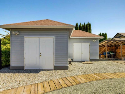 460 Bundock Avenue - 2