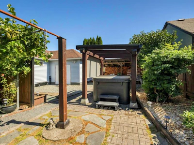 460 Bundock Avenue - 5