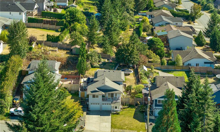 825 Pinecrest Road