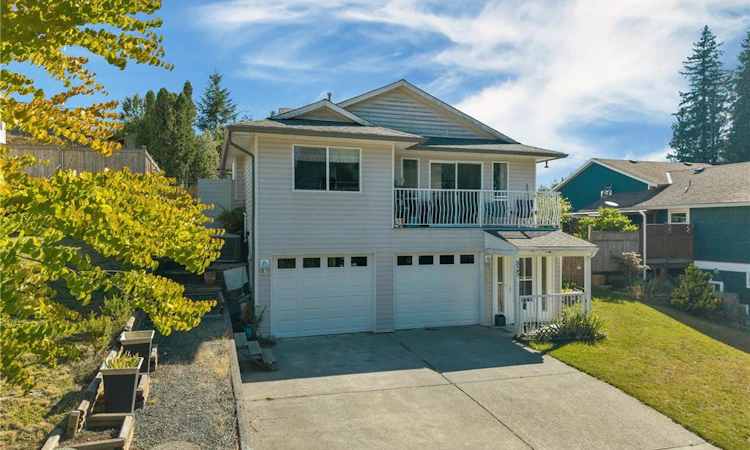 825 Pinecrest Road