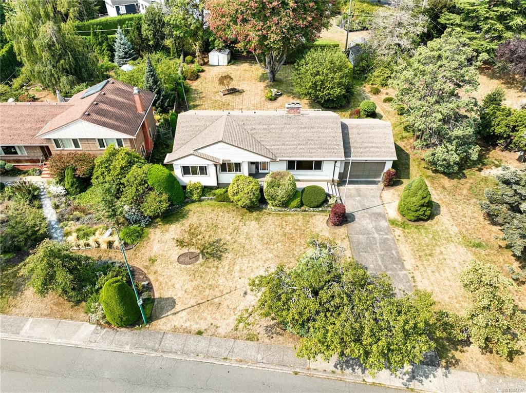 3278 Henderson Road, Oak Bay, BC, V8P 5A6