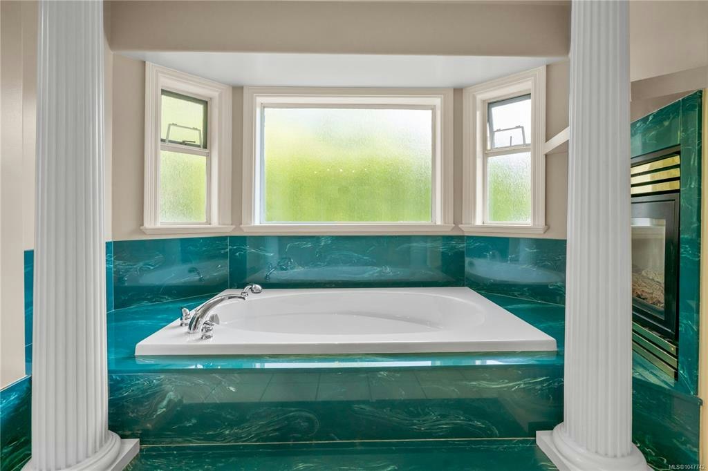 948 Boulderwood Rise, Saanich, BC, V8Y 3G5 - 31