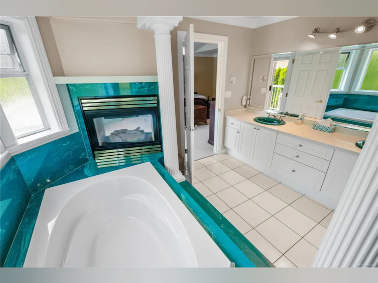 948 Boulderwood Rise, Saanich, BC, V8Y 3G5 - 30