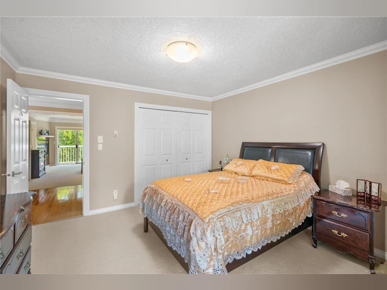 948 Boulderwood Rise, Saanich, BC, V8Y 3G5 - 38